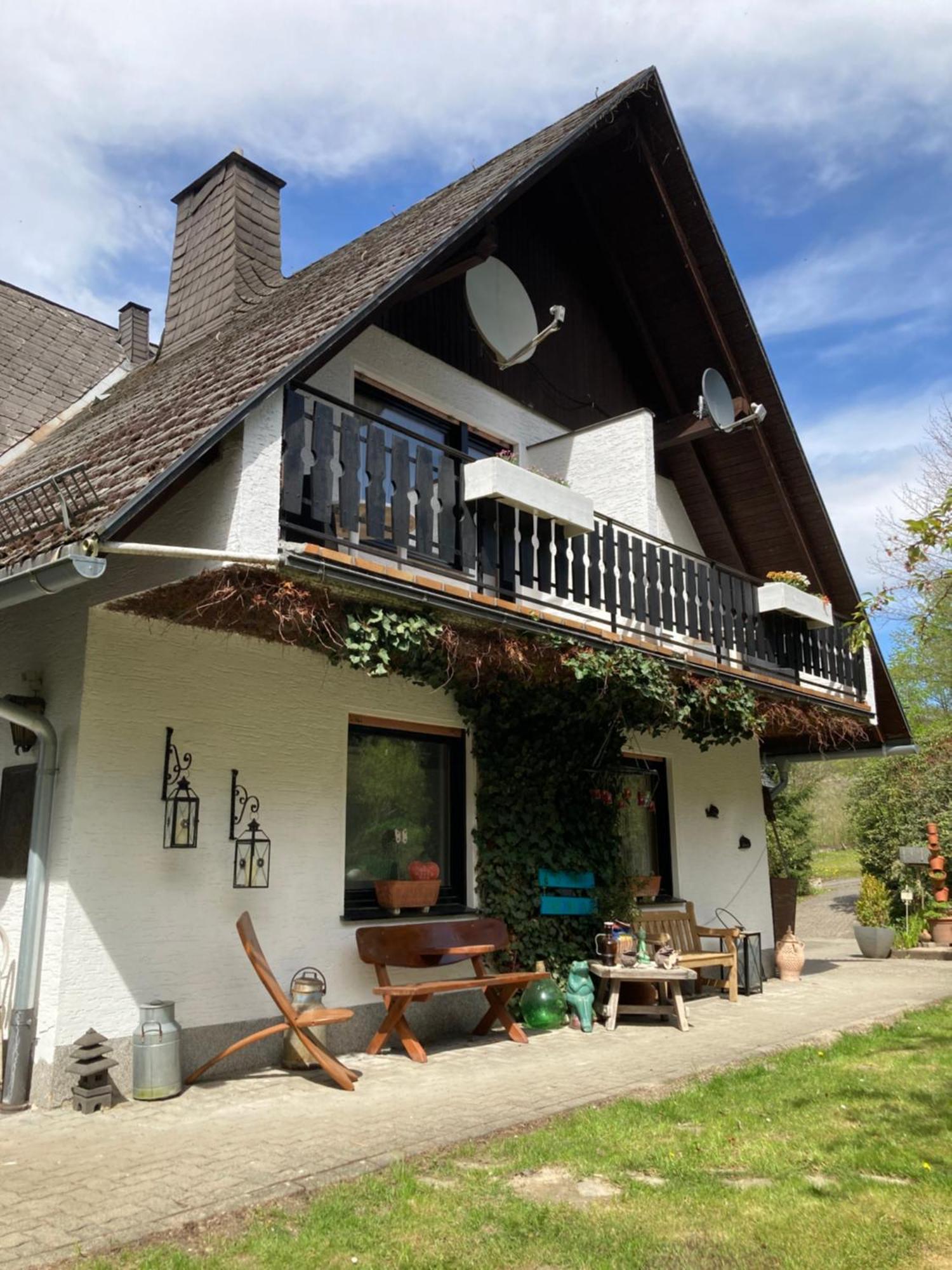 Gasthof Walhalja Schmallenberg Exterior photo
